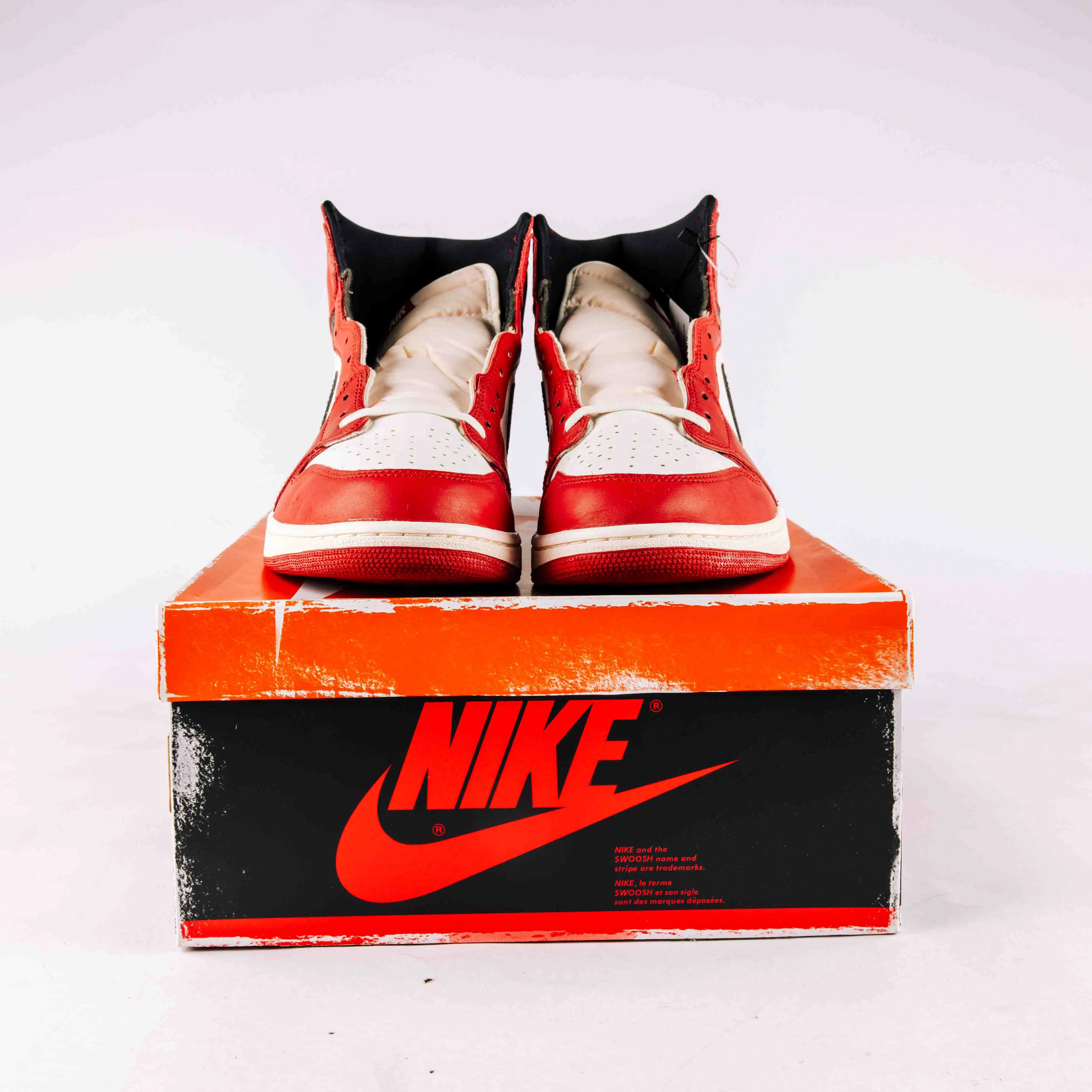 Jordan 1 Retro High OG Chicago Lost and Found - Used - 0754