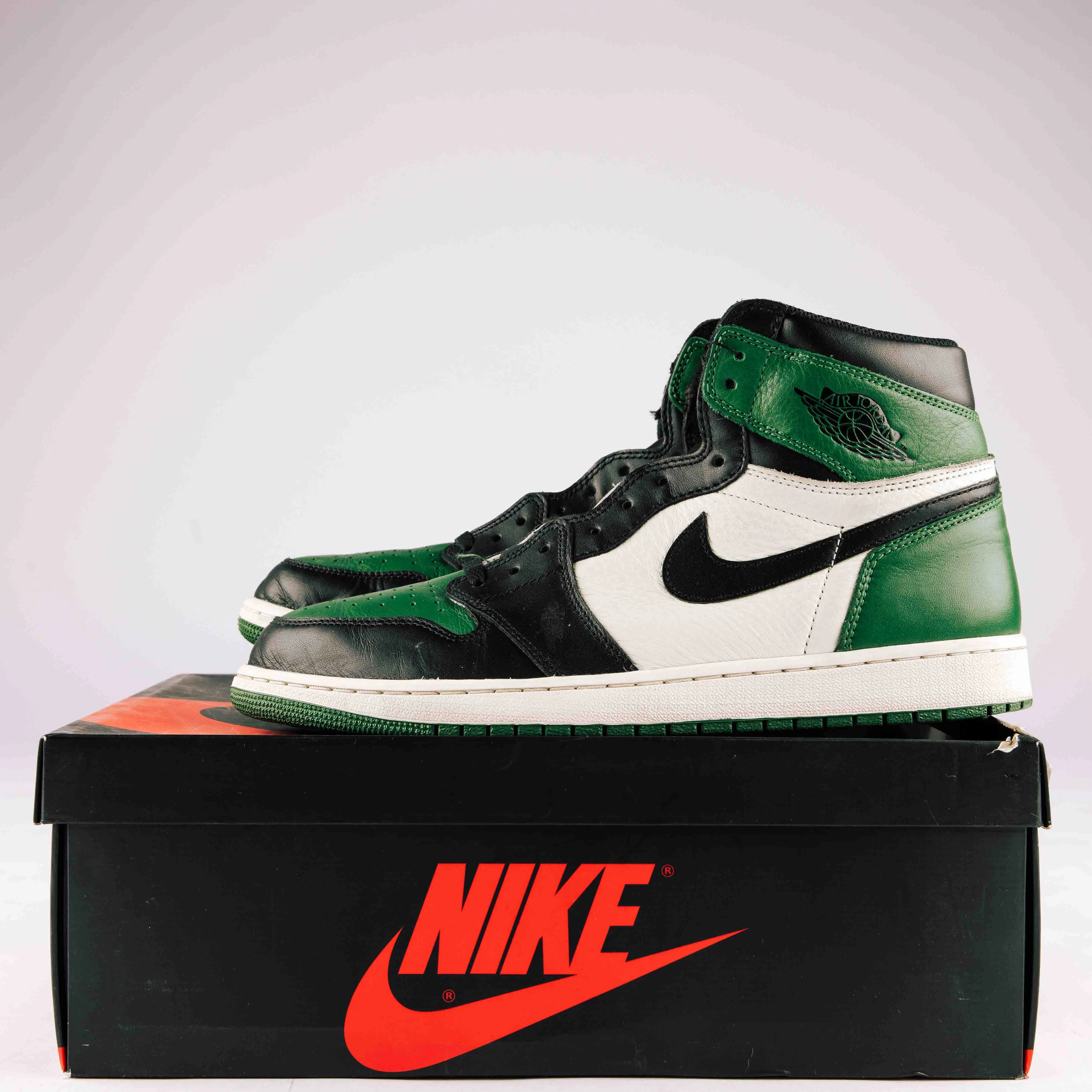 Jordan 1 Retro High Pine Green - Used - 0146